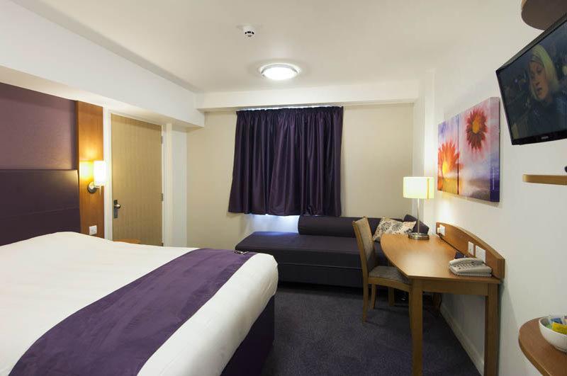 Premier Inn Harwich Exterior photo